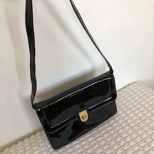 Glossy shoulder/sling bag